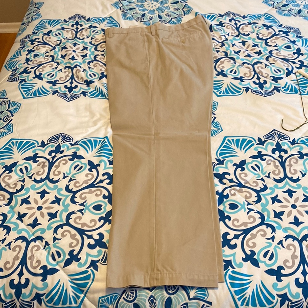 Banana Republic Men’s Gavin Chinos